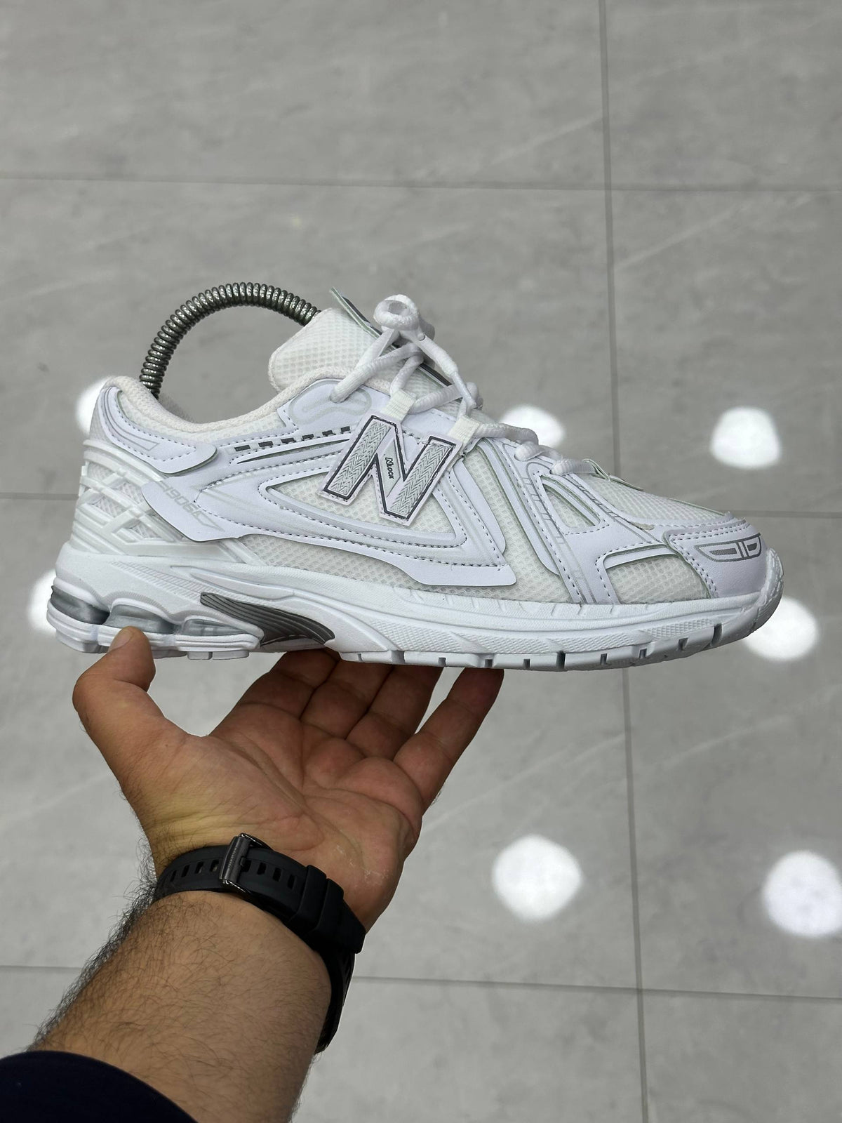 NB WHITE