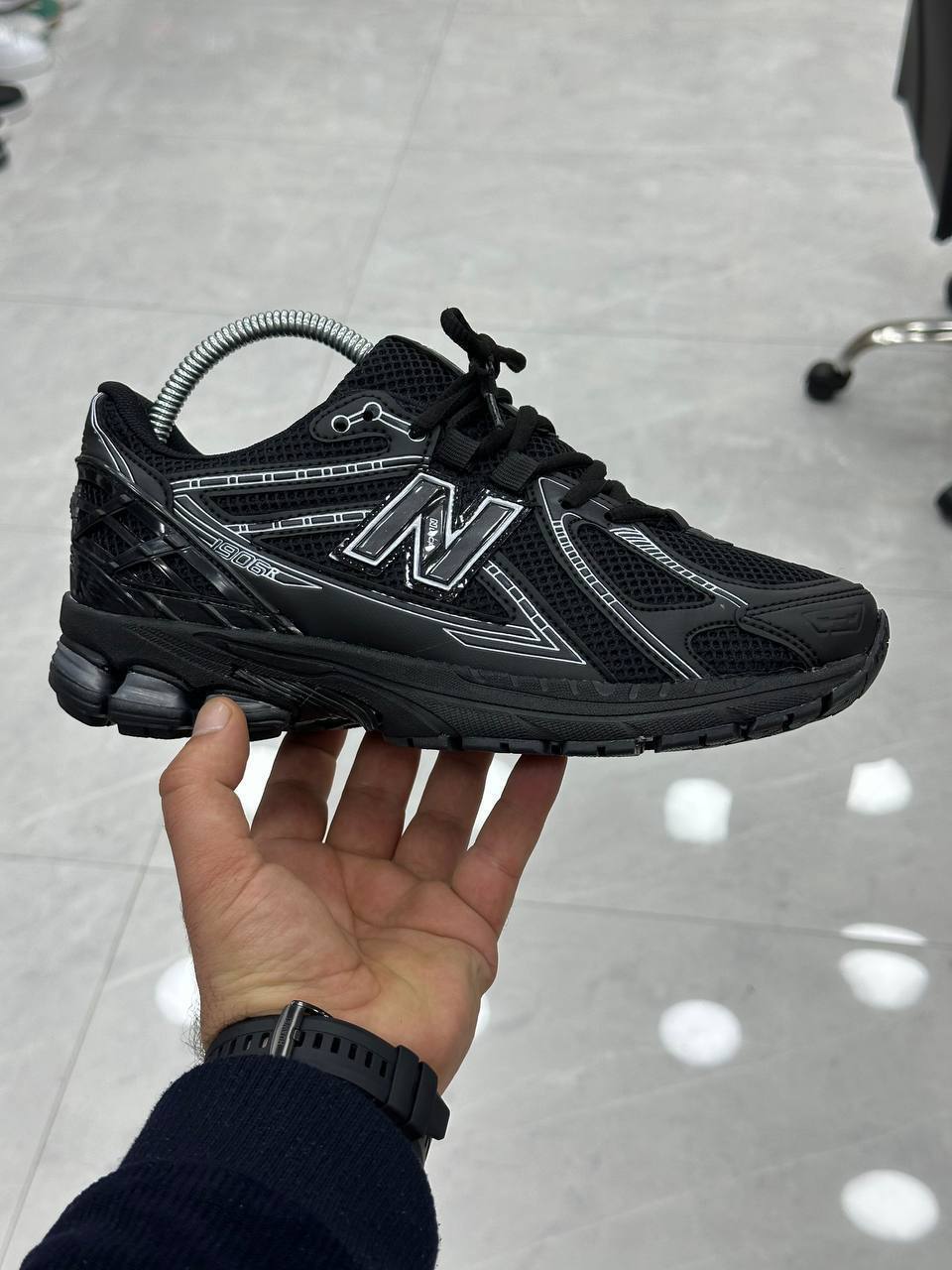 NB BLACK