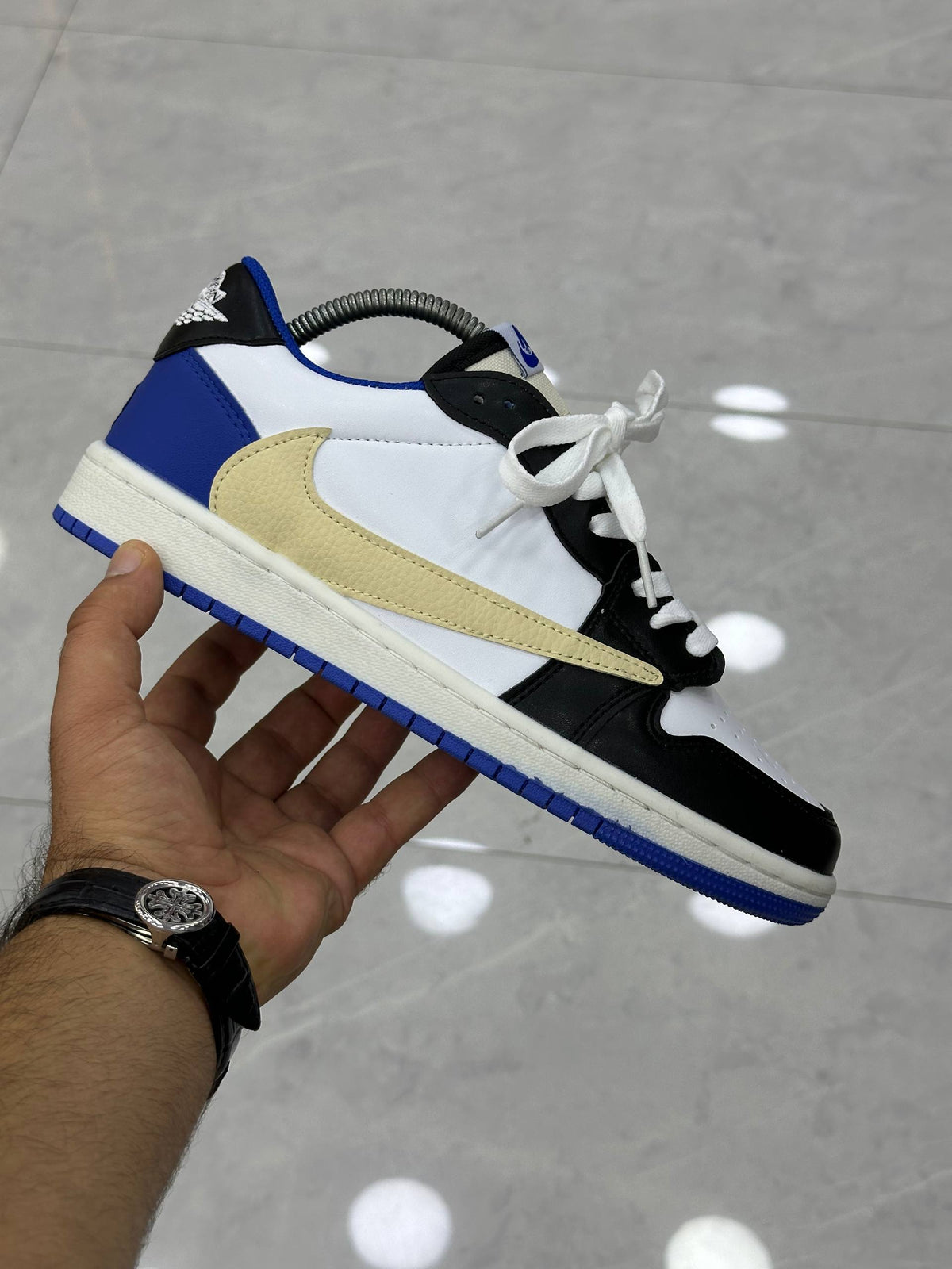 AIR JORDAN 1 LOW FRAGMENT-TRAVIS SCOTT
