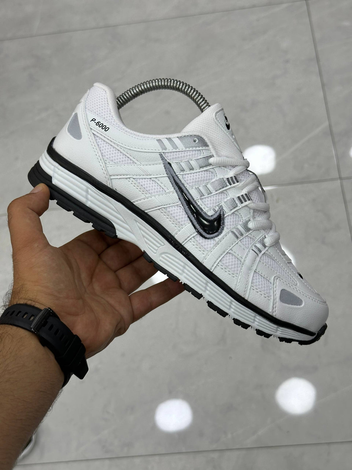 NIKE P6000 WHITE/BLACK
