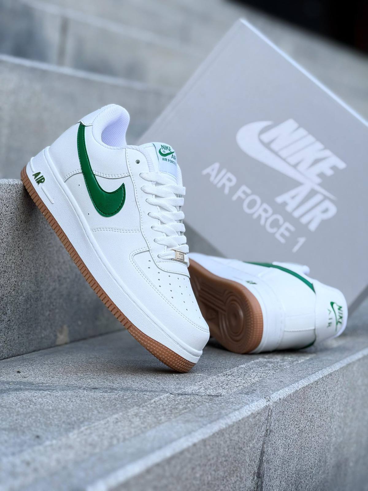 AIR FORCE 1 LOW WHITE/GREEN